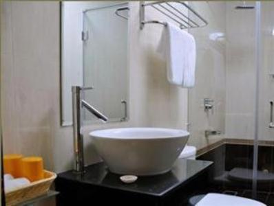 דה נאנג Manh Cuong Hotel מראה חיצוני תמונה